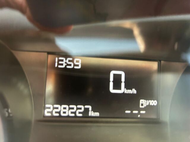 PEUGEOT 208 ACTIVE 1.4 HDI MANUAL SPANISH LHD IN SPAIN 142000 MILES SUPERB 2013